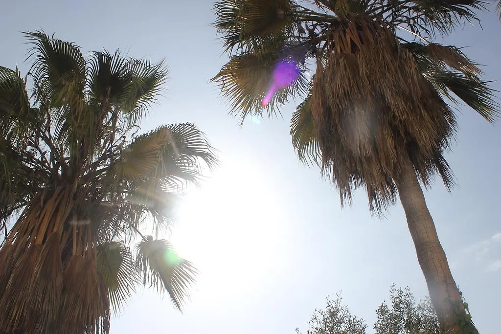דירות פואנגירולה Sun Castle